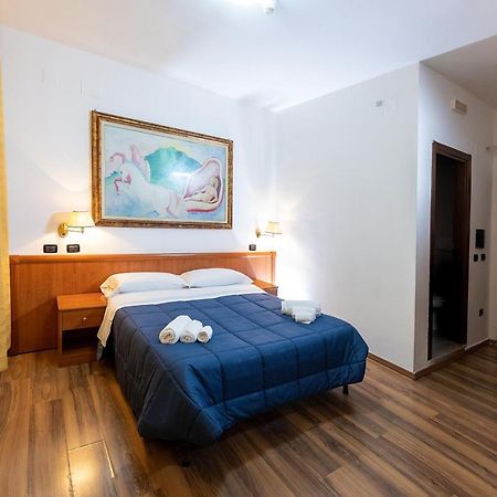 Hotel Pompeii Ruins Torre Annunziata Zewnętrze zdjęcie